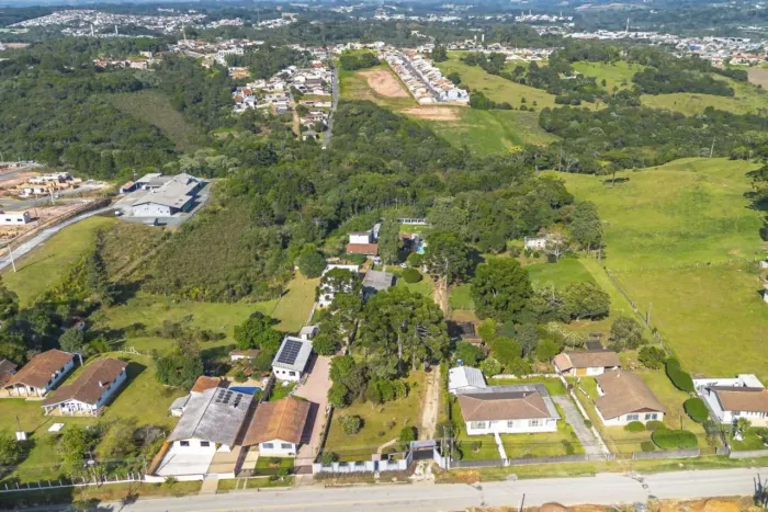 Chácara para Venda em Campo Largo, Vila Rivabem, 5 dormitórios, 1 suíte, 4 banheiros, 10 v