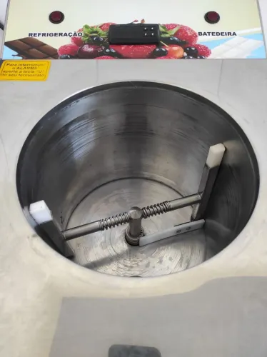 Máquina de fabricação de sorvete e açaí