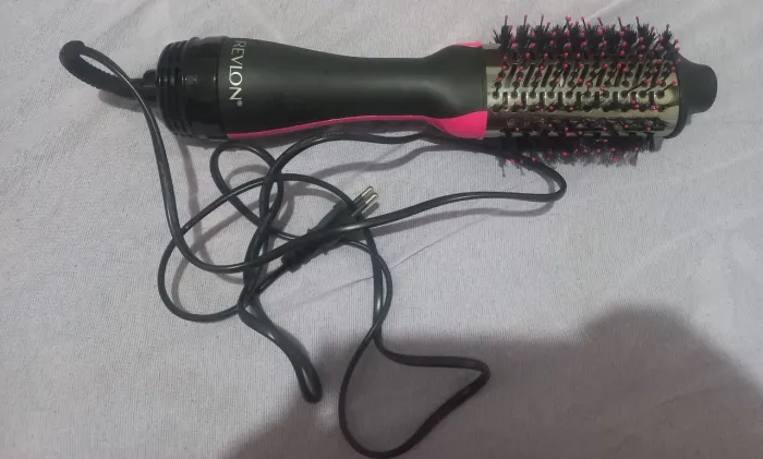Escova modeladora secador Revlon