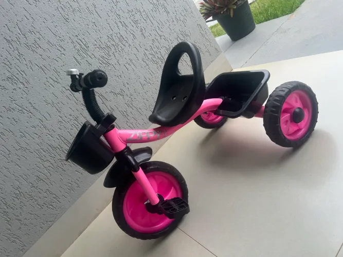 TRICICLO INFANTIL MENINA