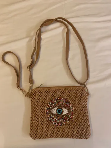 Bolsa de mão bordada, linda !!!!!!