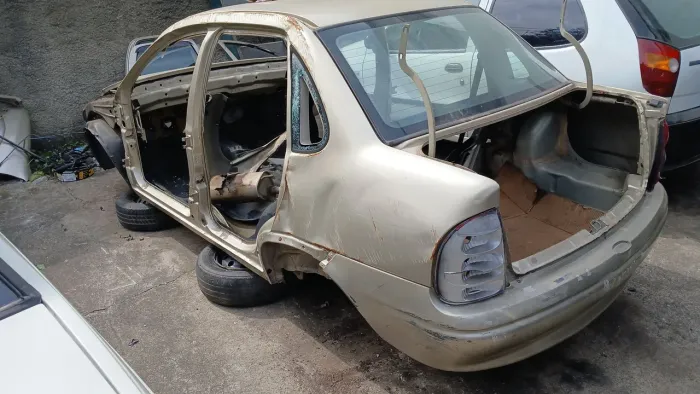 Peças Corsa Sedan 2008