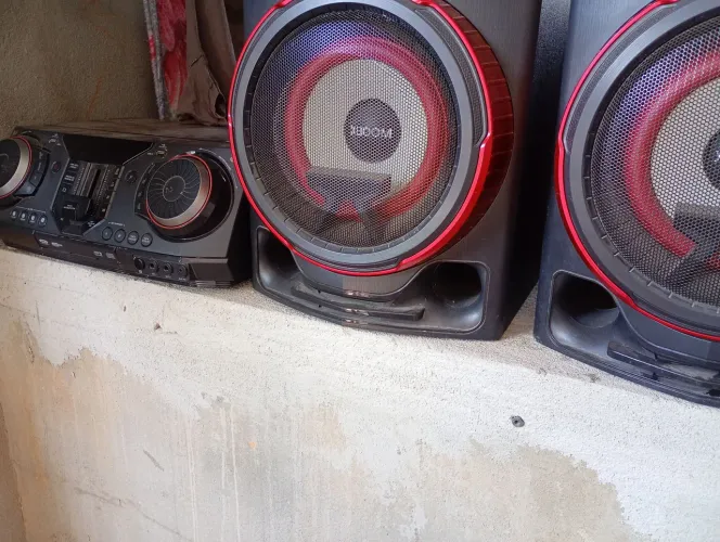 SOM LG XBOOM