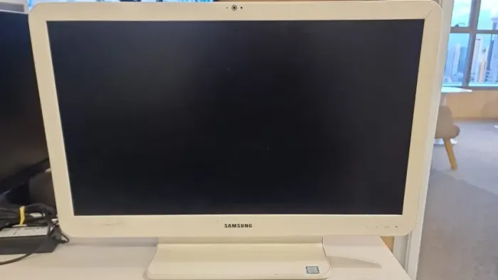 COMPUTADOR SAMSUNG ALL IN ONE CORE i5 - 21,5? FULL HD