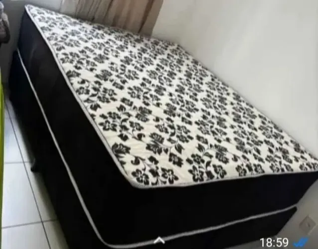 Cama Queen  unibox, molas ensacadas direto da fábrica, nova,contato 98- 9  * 