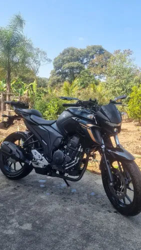 FZ25 2024 VERDE FOSCO
