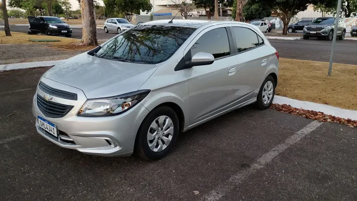 Chevrolet Onix JOY Hatch 1.0 8V Flex Mec. 4P 2019