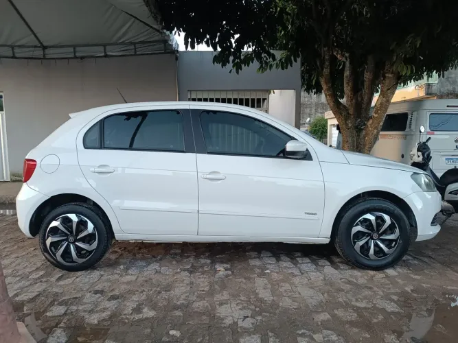 Volkswagen Gol Geração VI City Trendline 1.0 8V MI Total Flex Mec. 4P 2016