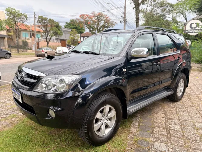 Toyota Hilux SW4 SRV D4-d 4X4 3.0 TDI Dies. AUT 2008