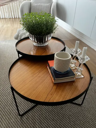 Conjunto 2 Mesas de Centro Madeira + Preto | R$ 600