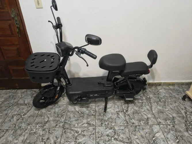 Scooter elétrica ZUB nunca usada