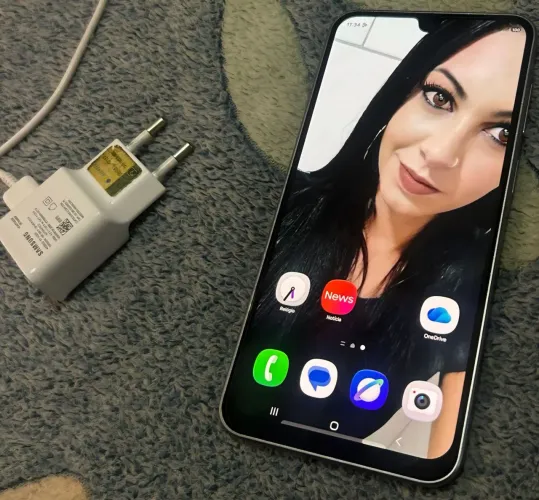 Vendo Samsung A17, já esta pago. Não é pela play joy
