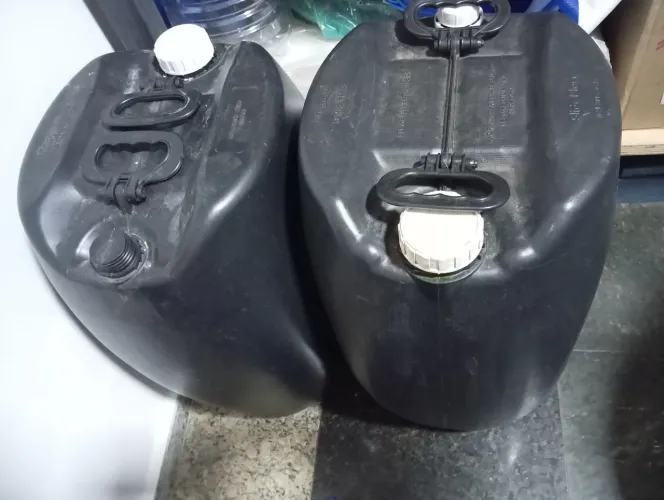 GALÃO DE 50 LITROS CADA