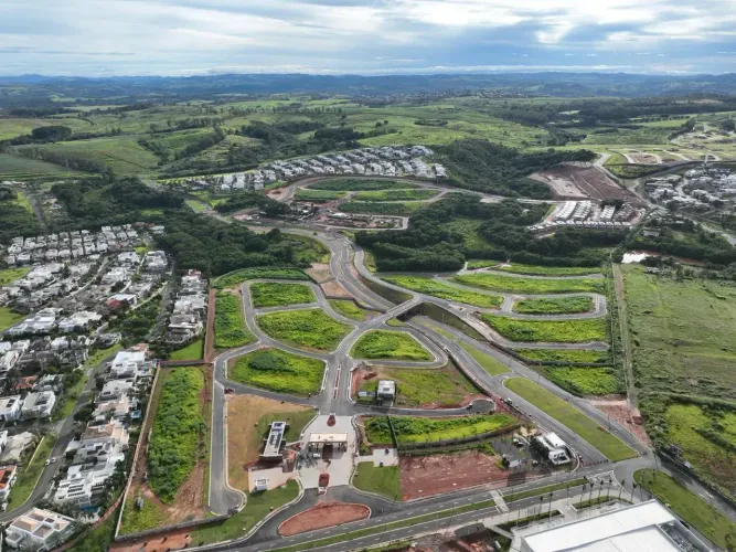 Lote/Terreno para venda com 679 metros quadrados em Bairro das Palmeiras - Campinas - São