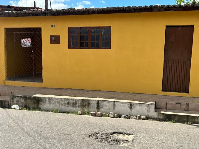 Casa no Centro de Goianinha - Residencial com Potencial Comercial