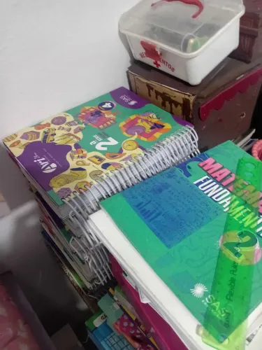 Vendo coleção completa de apostilas do Colégio Ari de Sá 2° ano, 2025