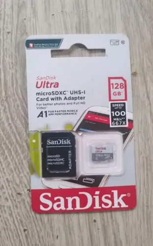 Cartão de memória de 128GB SanDisk novo