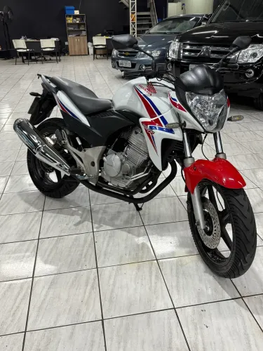 Cb 300R Excelente custo benefício 