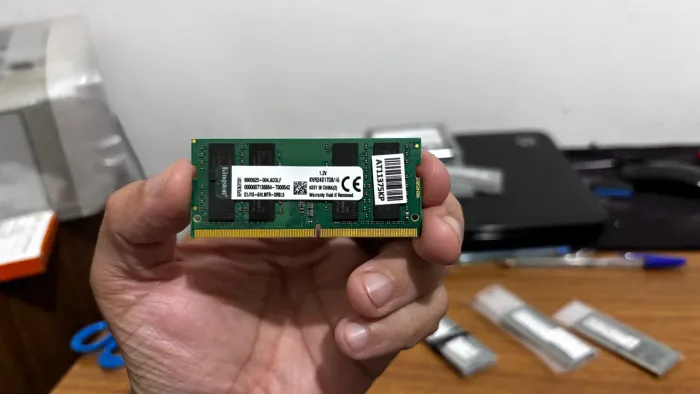 Memoria ram 16 gb ddr4 2400 kingston - seminova & testada