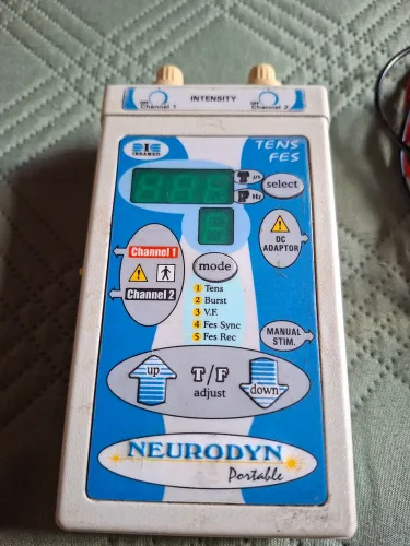 Aparelho de TENS Neurodyn portátil usado