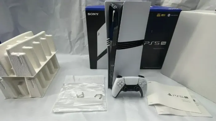 Playstation 5 Pro 2TB DESTRAVADO - Novissimo e na garantia - Raridade