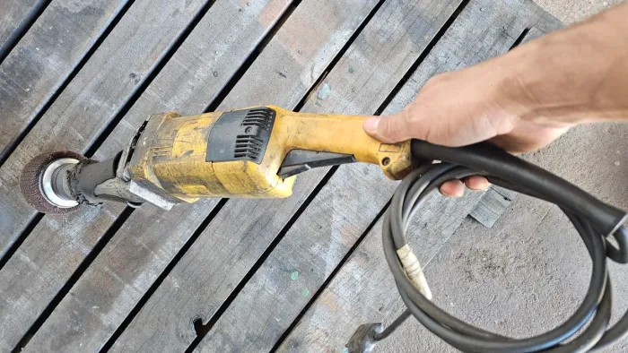Esmeril reto dewalt PG
