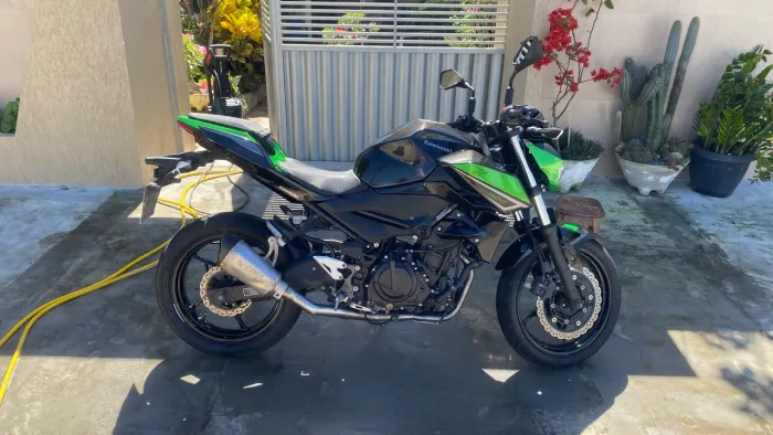 Kawasaki z400