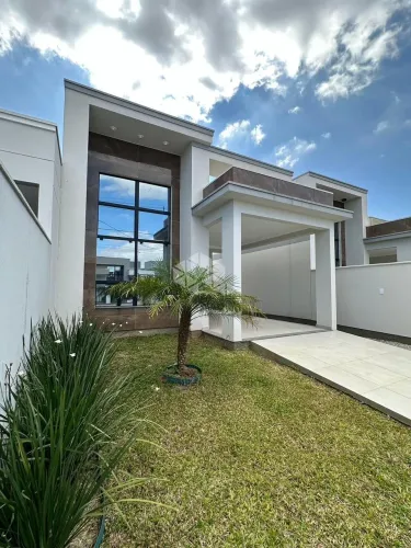 Casa de 3 dormitórios no Bosque da Mata em Tijucas!
