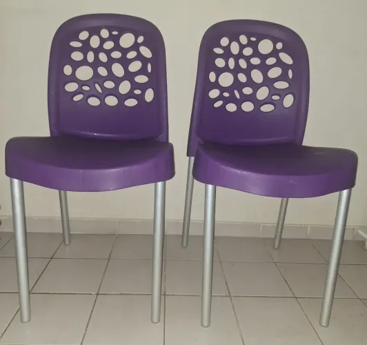 2 Cadeiras roxa