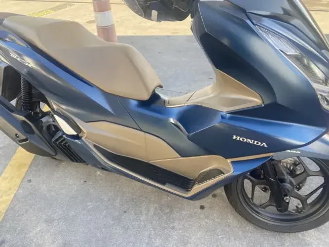 honda pcx dlx