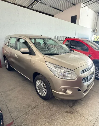 Chevrolet Spin LT 1.8 8V Econo.flex 5P Mec. 2013