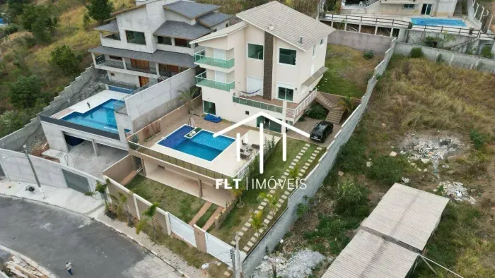 Casa com 4 dormitórios à venda, 470 m² por R$ 1.650.000,00 - Condomínio Village D' Atibaia