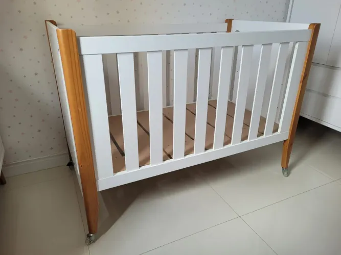 Cama berço com colchão ortobom