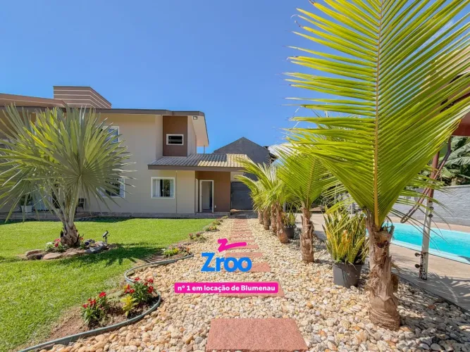 Casa com 4 dormitórios para alugar, 200 m² por R$ 10.000/mês - Carijós - Indaial/SC