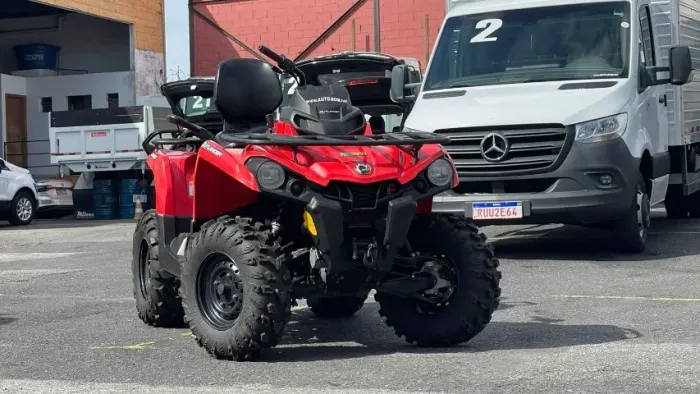 Quadriciclo Can-am Outlander Max 570 4x2/4x4 2018, Automático