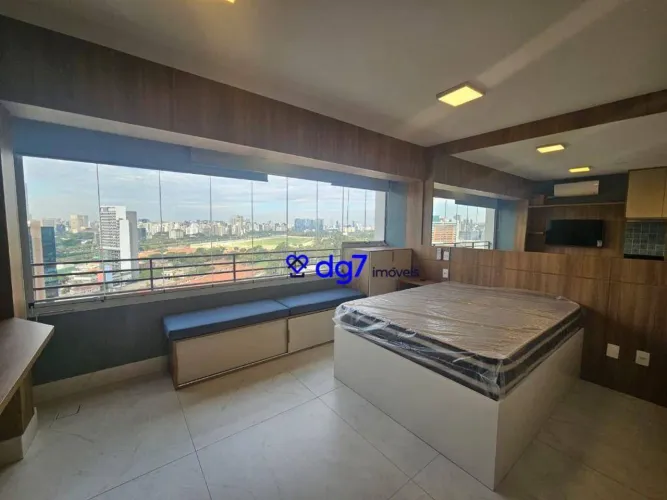 Studio mobiliado ao lado do metrô!