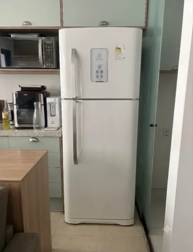 Geladeira Eletrolux Frost-Free