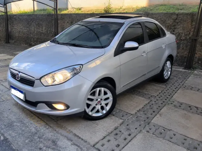 Fiat Grand Siena Essence Dual. 1.6 Flex 16V 2014