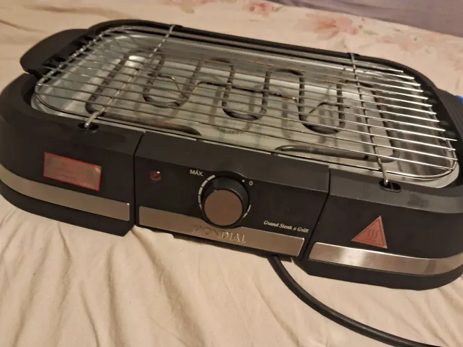 Vendo churrasqueira eletrica