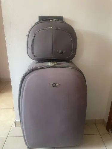 Kit mala grande e bolsa pequena