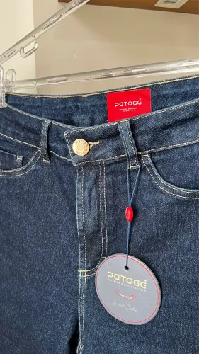 Calça skinny cintura alta Patogê 