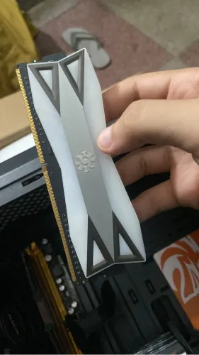 Memória RAM XPG SPECTRIX D60G 8GB DDR4 RGB 3000MHz