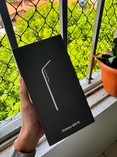 Vendo S25 Fe (completo na caixa com nota)