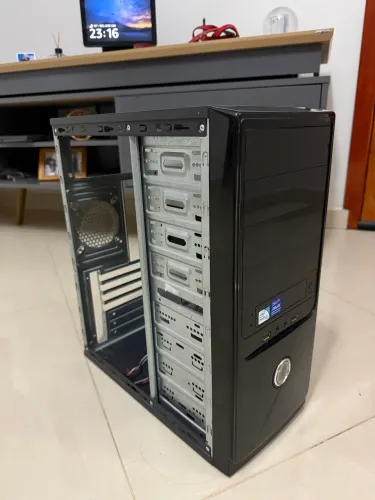 Gabinete wise case 4 baias black piano atx/matx