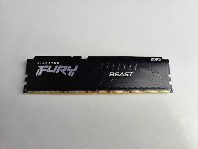 Memória RAM 8GB DDR5 6000Mhz CL30 Kingston Fury Beast