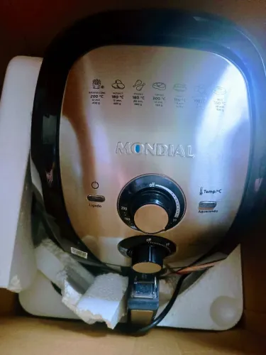 Air fryer  da mondial, novinha na caixa, nunca usada, 220v 