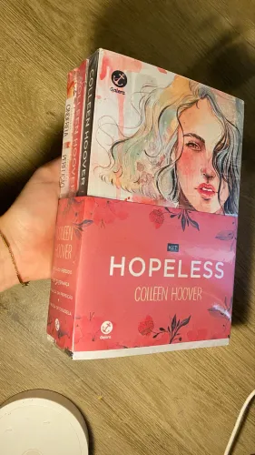 Box de livros novo Hopeless | Colleen Hoover