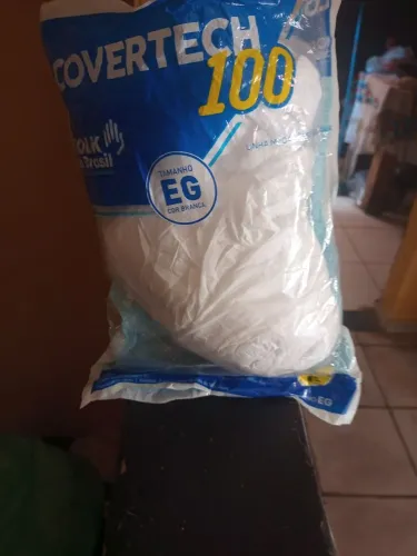 Macacão de produto químico novo