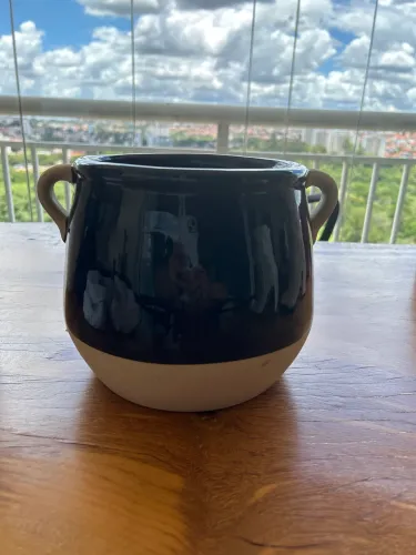 Vaso decorativo com duas alças