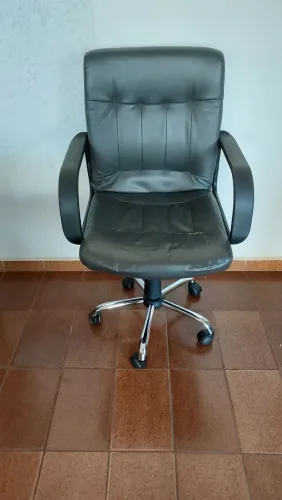 3 Cadeiras de Escritório 